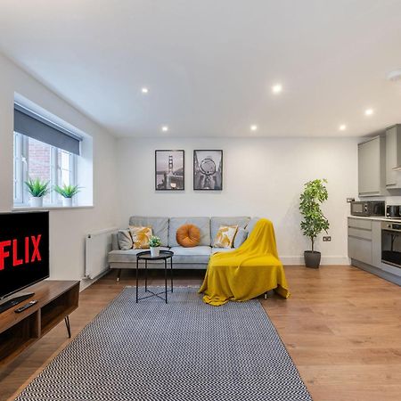 The Perfect Stay London, Home With 2 Bedrooms 1 Bath - Battersea, Vauxhall And Nine Elms Kültér fotó