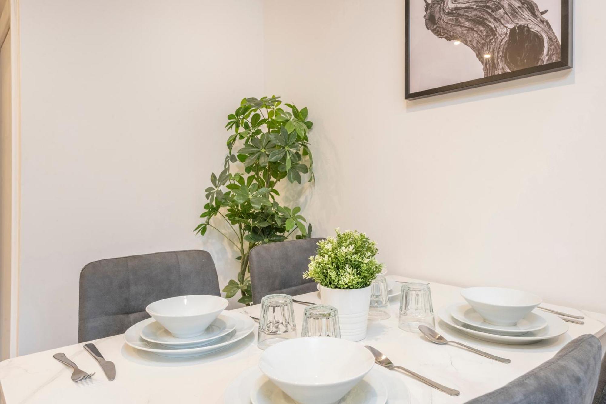 The Perfect Stay London, Home With 2 Bedrooms 1 Bath - Battersea, Vauxhall And Nine Elms Kültér fotó