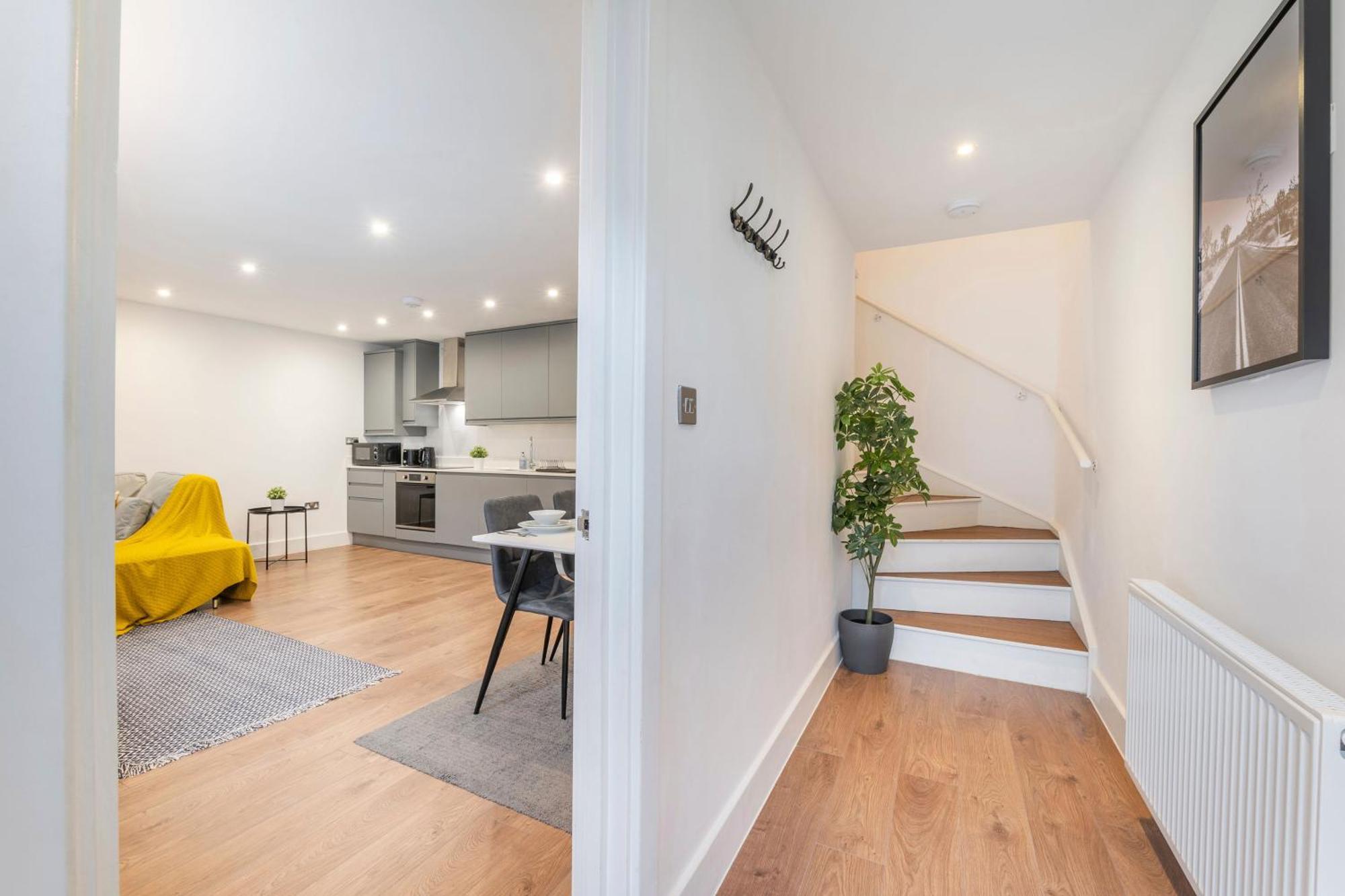 The Perfect Stay London, Home With 2 Bedrooms 1 Bath - Battersea, Vauxhall And Nine Elms Kültér fotó